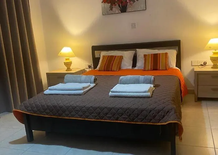 Villa Almond Grove