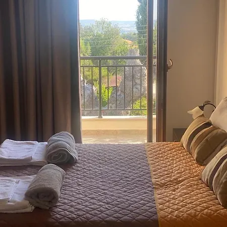 Almond Grove Villa *