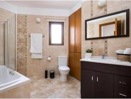 Almond Grove Villa *